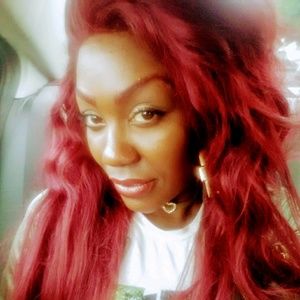 Meet your Posher, Mia